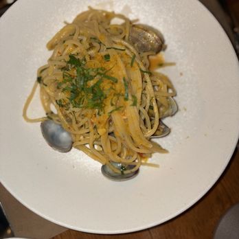 Evelina - Spaghetti Vongole - Italian Near Me - Brooklyn, New York