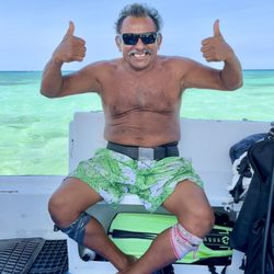 Aldora Divers - Captain Lino