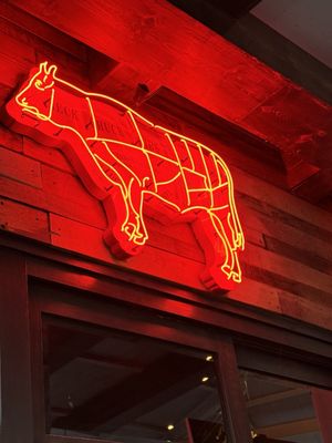 BODEGA 8 by null