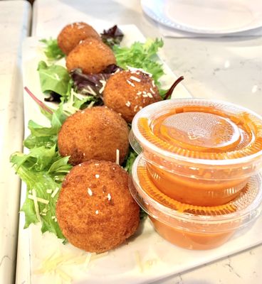 Carluccio's Coal Fired Pizza by null