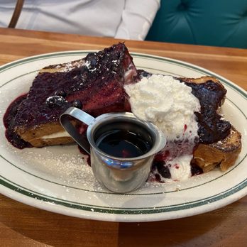Sunshine Cafe - Stuffed French Toast - Cafes Near Me - Napa, California Sunshine Cafe - Stuffed French Toast - Cafes Near Me - Napa, California