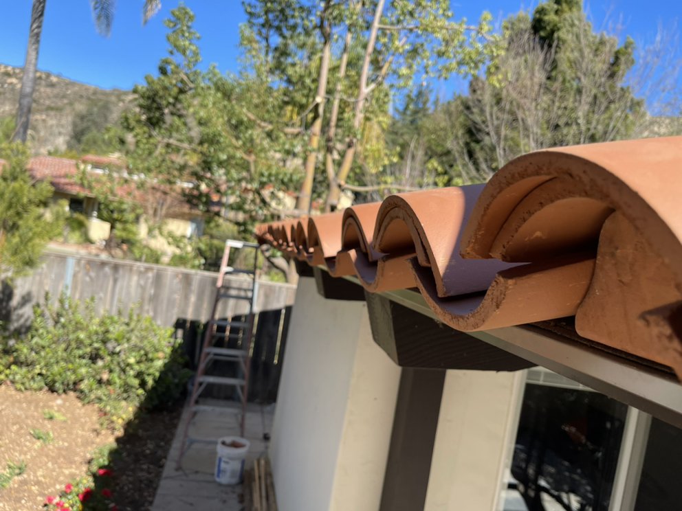 Slide of Gonzalo Roofing