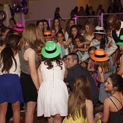Rakis Productions - Interactive Bar Mitzvah and Kids Entertainment by Nikos Rakis of Rakis Productions. Exclusive Boston DJ Entertainer.