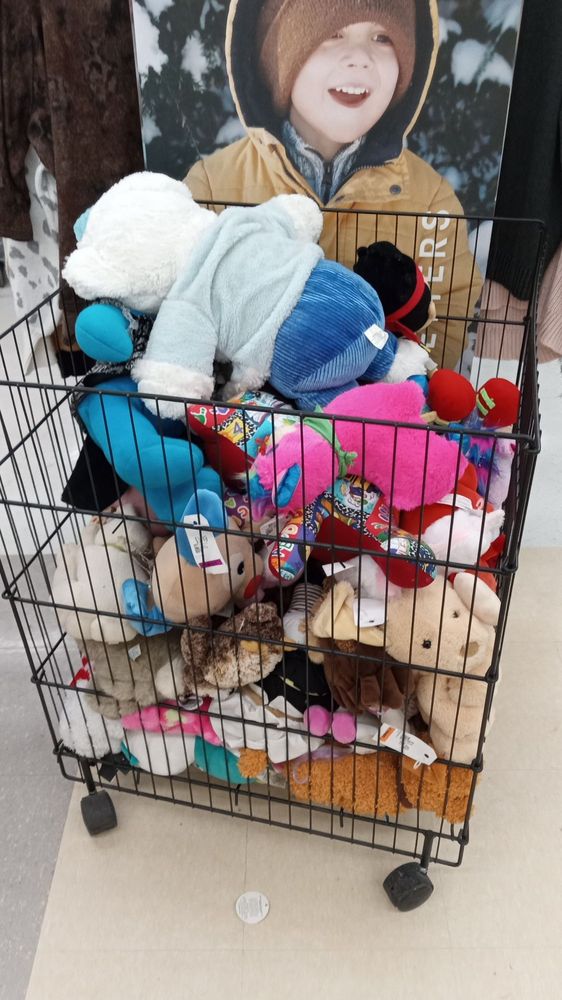 SAVERS Updated September 2024 20 Photos & 24 Reviews 135 Memorial