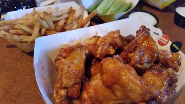 Buffalo Wild Wings by null