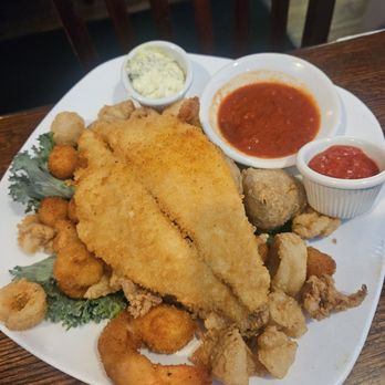 Popei's Clam Bar - Seafood Near Me - Bethpage, New York Popei's Clam Bar - Seafood Near Me - Bethpage, New York