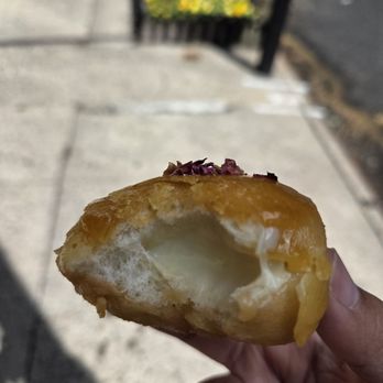 Cloudy Donuts - Inside of creme brulee - Donuts Near Me - New York, New York