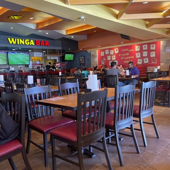 Las Alitas - Dining area - Burgers Near Me - Industrias del Poniente, NLE Las Alitas - Dining area - Burgers Near Me - Industrias del Poniente, NLE