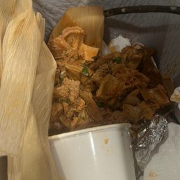Menudo en la basura porque estaba bien malo Menudo en la basura porque estaba bien malo