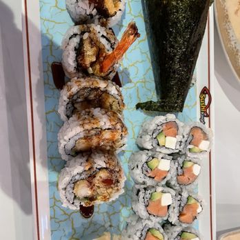 Sushi Kingdom - Shrimp Tempura, Bagel Roll(T), Spicy Crunch Shrimp Rol(T) - Sushi Bars Near Me - Dunwoody, Georgia