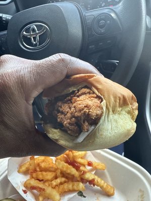 Dave's Hot Chicken by null