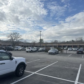 Twinbrooke Shopping Center - Shopping Centers Near Me - Fairfax, Virginia Twinbrooke Shopping Center - Shopping Centers Near Me - Fairfax, Virginia