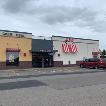 Taco Bell - Side view from their parking lot - Fast Food Near Me - Norwich, New York