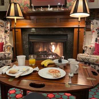 Petite Auberge - breakfast - Hotels Near Me - San Francisco, California Petite Auberge - breakfast - Hotels Near Me - San Francisco, California