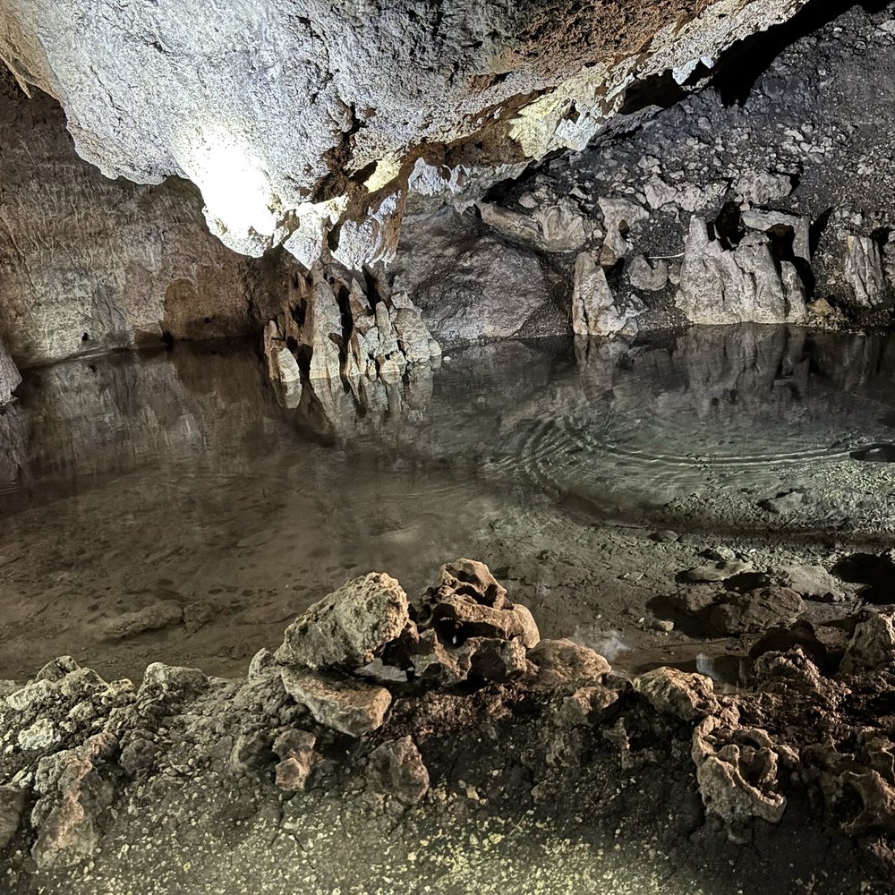 Cascade Caverns - Mirror lake - Tours Near Me - Boerne, Texas