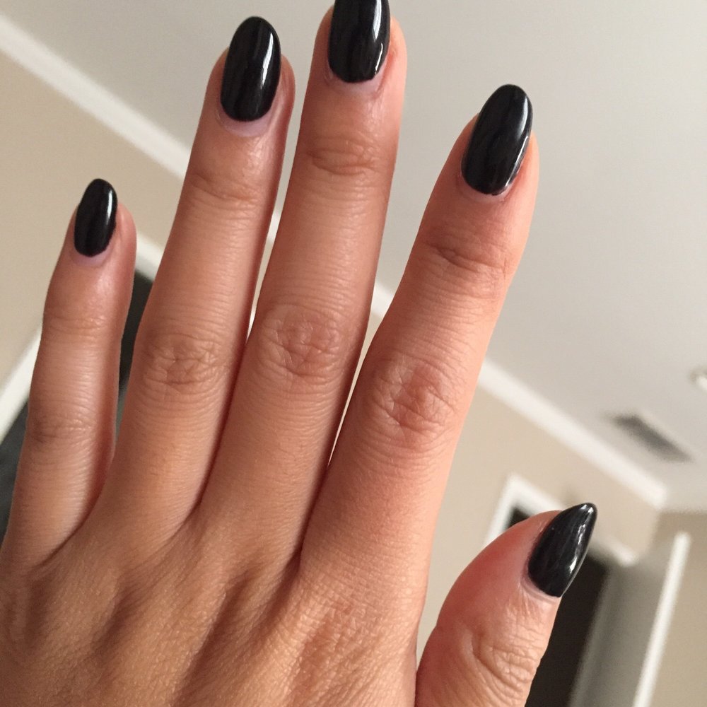 2 weeks of gel polish and still no chipping! 2 weeks of gel polish and still no chipping!