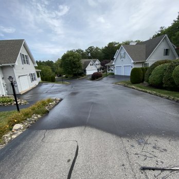 Diamond Epoxy Floors - a residential street in a residential neighborhood - Masonry/Concrete Near Me Diamond Epoxy Floors - a residential street in a residential neighborhood - Masonry/Concrete Near Me