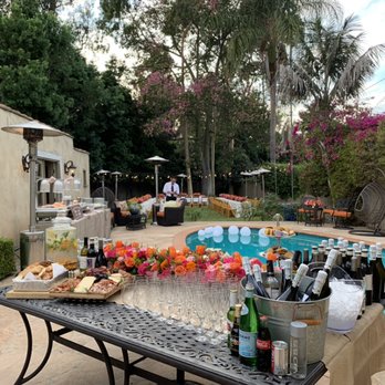 Daniel the Bartender - Bar set-up for private event - Bartenders Near Me Daniel the Bartender - Bar set-up for private event - Bartenders Near Me