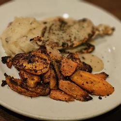 Twisted Oak American Bar & Grill - Mushroom asiago chicken