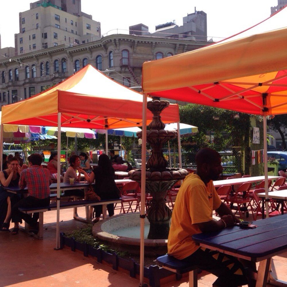 Habana Outpost - Brooklyn - Ambiance on a Sunday. - Cuban Near Me - Brooklyn, New York