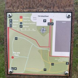 Chah-GAH-Cho Trailhead - Cool trail signs