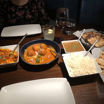 Kama - From left to right, kadai paneer, malai kofta, dal makhani, panned and aloo stuffed naan, wheat roti - Indian Near Me - La Grange, Illinois Kama - From left to right, kadai paneer, malai kofta, dal makhani, panned and aloo stuffed naan, wheat roti - Indian Near Me - La Grange, Illinois