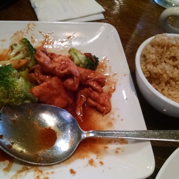 Golden Temple - Yummy. Chicken and broccoli lunch special with brown rice. - Japanese Near Me - Syosset, New York