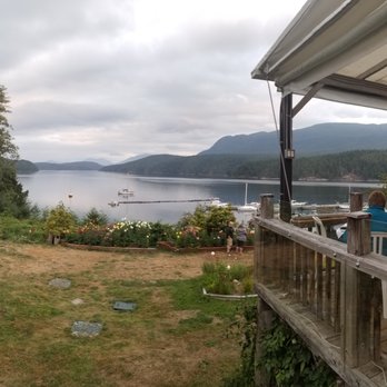 Laughing Oyster - Deck and garden - Seafood Near Me - Powell River, British Columbia