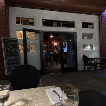 Mulvaney's B & L - Front door bar - New American Near Me - Sacramento, California