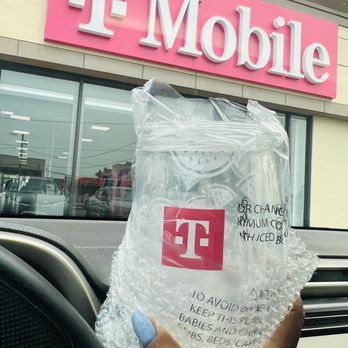 T-Mobile - Tumbler - Mobile Phones Near Me - Hicksville, New York T-Mobile - Tumbler - Mobile Phones Near Me - Hicksville, New York