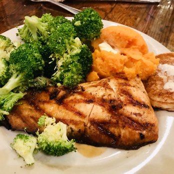 Puckett's Restaurant - Salmon Entree!!  Even with all the incredible comfort food..Puckett's doesn't forget about the mindful, healthy diner!! - Barbeque Near Me - Columbia, Tennessee