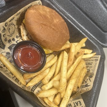 The Parched Oak - Plain smash burger. The sauce on it was SOO GOOD. It's like an aioli of some kind. Very tasty. - American Near Me - Deland, Florida The Parched Oak - Plain smash burger. The sauce on it was SOO GOOD. It's like an aioli of some kind. Very tasty. - American Near Me - Deland, Florida