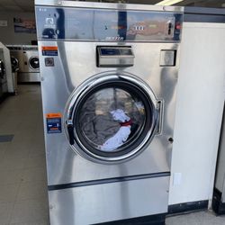 Tulare Wash Laundrymat