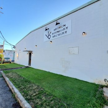Kalihi Beer - Easy to Find - Brewpubs Near Me - Honolulu, Hawaii
