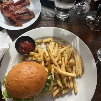 Luna & The Bear - Kitchen & Libation House - New American Near Me - Minneapolis, Minnesota