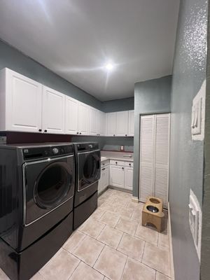Interior Painting - If you are looking for interioring painting that will last for well over a decade and not just for a few years then you found the right company. We take pride in our craft, and are true professionals that will bring your vision to life. Don't wait, give us a call now for an estimate. We look forward to working with you.