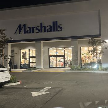 Marshalls - Department Stores Near Me - Laguna Hills, California
