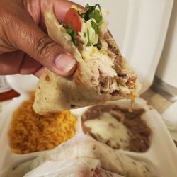 Gomez Tacos & Pizza