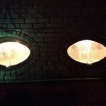 The Burlington - Bars Near Me - Chicago, Illinois