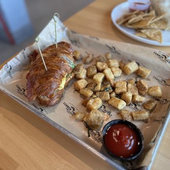 Common Theory Chula Vista - Gastropubs Near Me - Chula Vista, California Common Theory Chula Vista - Gastropubs Near Me - Chula Vista, California