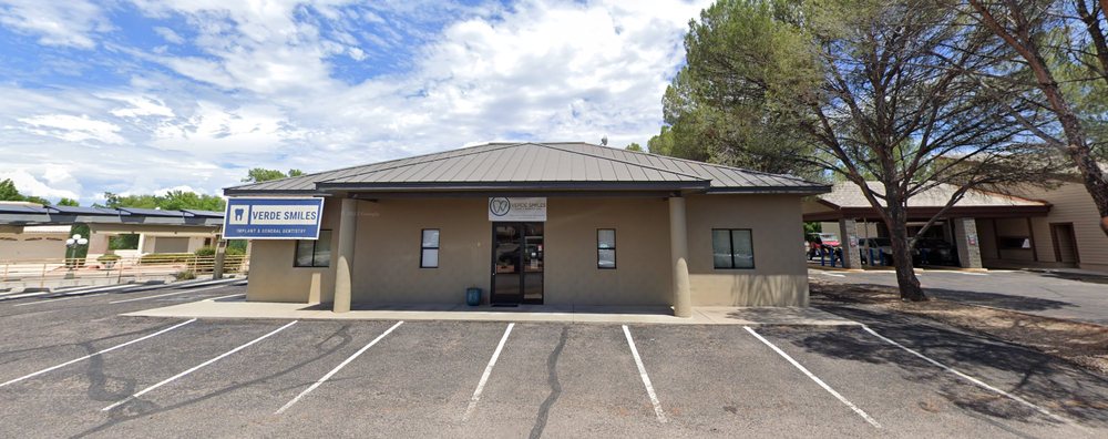 Verde Smiles Logo