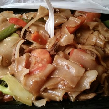 Yummy Thai - Beef drunken noodles order - Thai Near Me - Irving, Texas Yummy Thai - Beef drunken noodles order - Thai Near Me - Irving, Texas