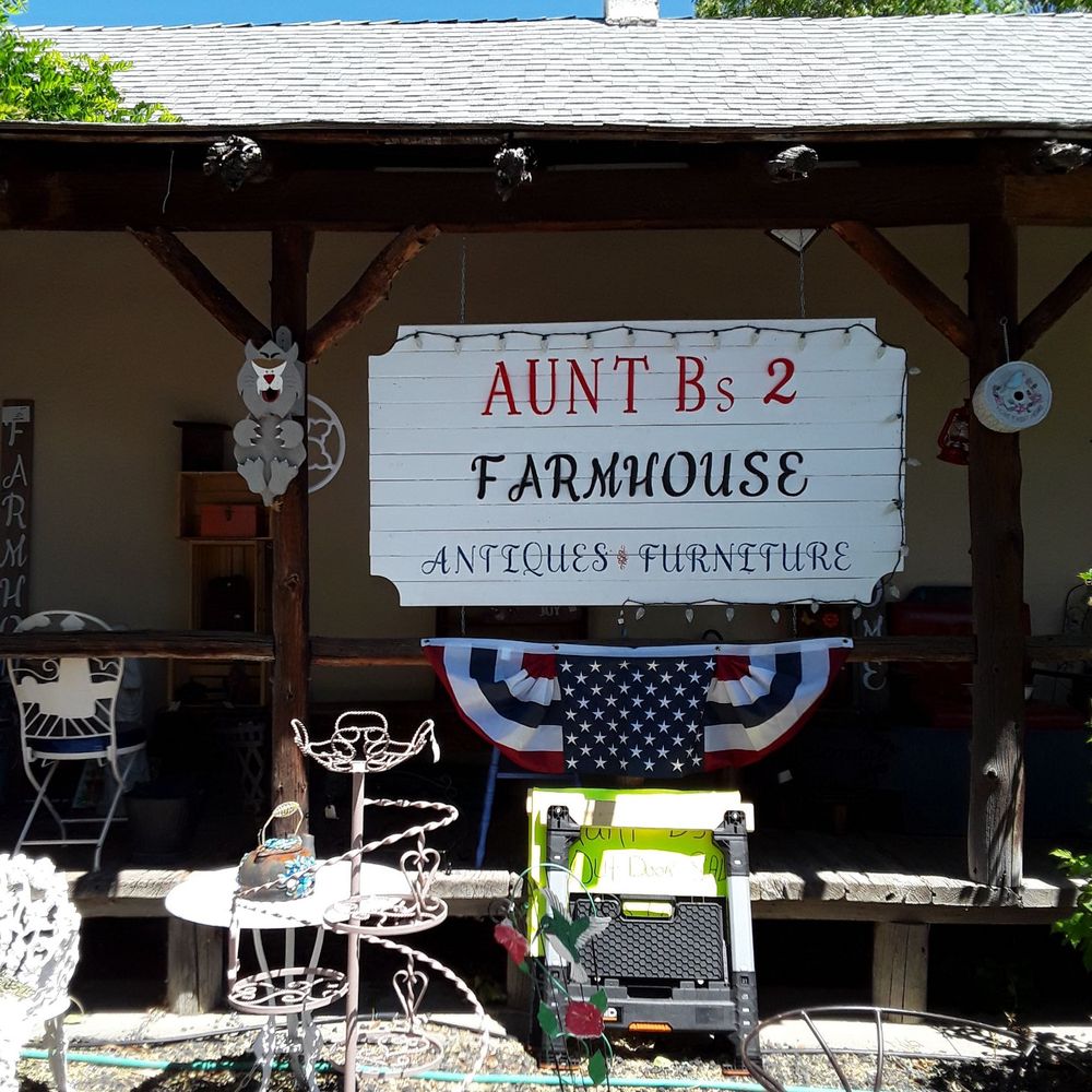 Aunt B's Vintage - Antiques Near Me - Carson City, Nevada Aunt B's Vintage - Antiques Near Me - Carson City, Nevada