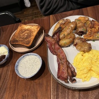 Ryla - Good Ole Brekkie - Asian Fusion Near Me - Hermosa Beach, California Ryla - Good Ole Brekkie - Asian Fusion Near Me - Hermosa Beach, California