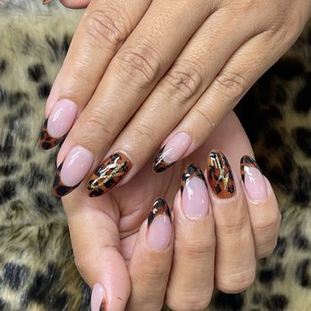 Maile's Nails - Tortoise shell French tip! - Nail Salons Near Me - Chula Vista, California Maile's Nails - Tortoise shell French tip! - Nail Salons Near Me - Chula Vista, California