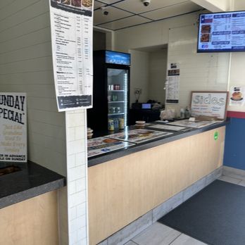 Big Daddy Que - the counter of a restaurant - Barbeque Near Me - Reynoldsburg, Ohio