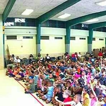 Debbie Leifer - Comedy Magic Show at Elementary School - Magicians Near Me Debbie Leifer - Comedy Magic Show at Elementary School - Magicians Near Me