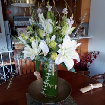 Ladybug Flowers - Casablanca lily bouquet - Florists Near Me - Sausalito, California