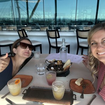 Dosalas - Yummy food and hot mommas - Latin American Near Me - Vancouver, Washington