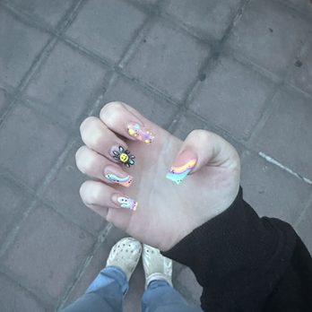 Beyond Nails - Nails by Henry - Nail Salons Near Me - Stockton, California